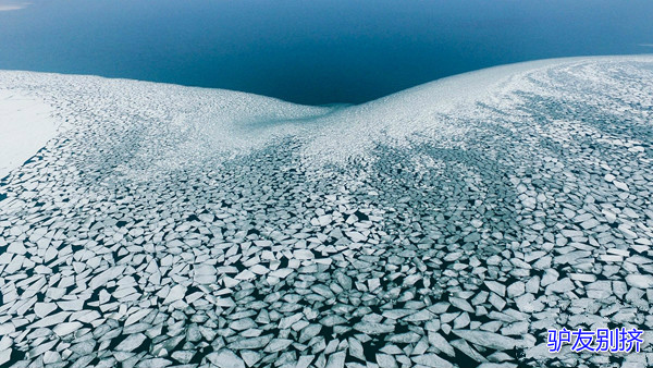 2017年青海湖冰封图